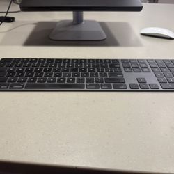 Apple Magic Keyboard