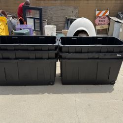 6-70 Gallon Tote With Wheels And Lids