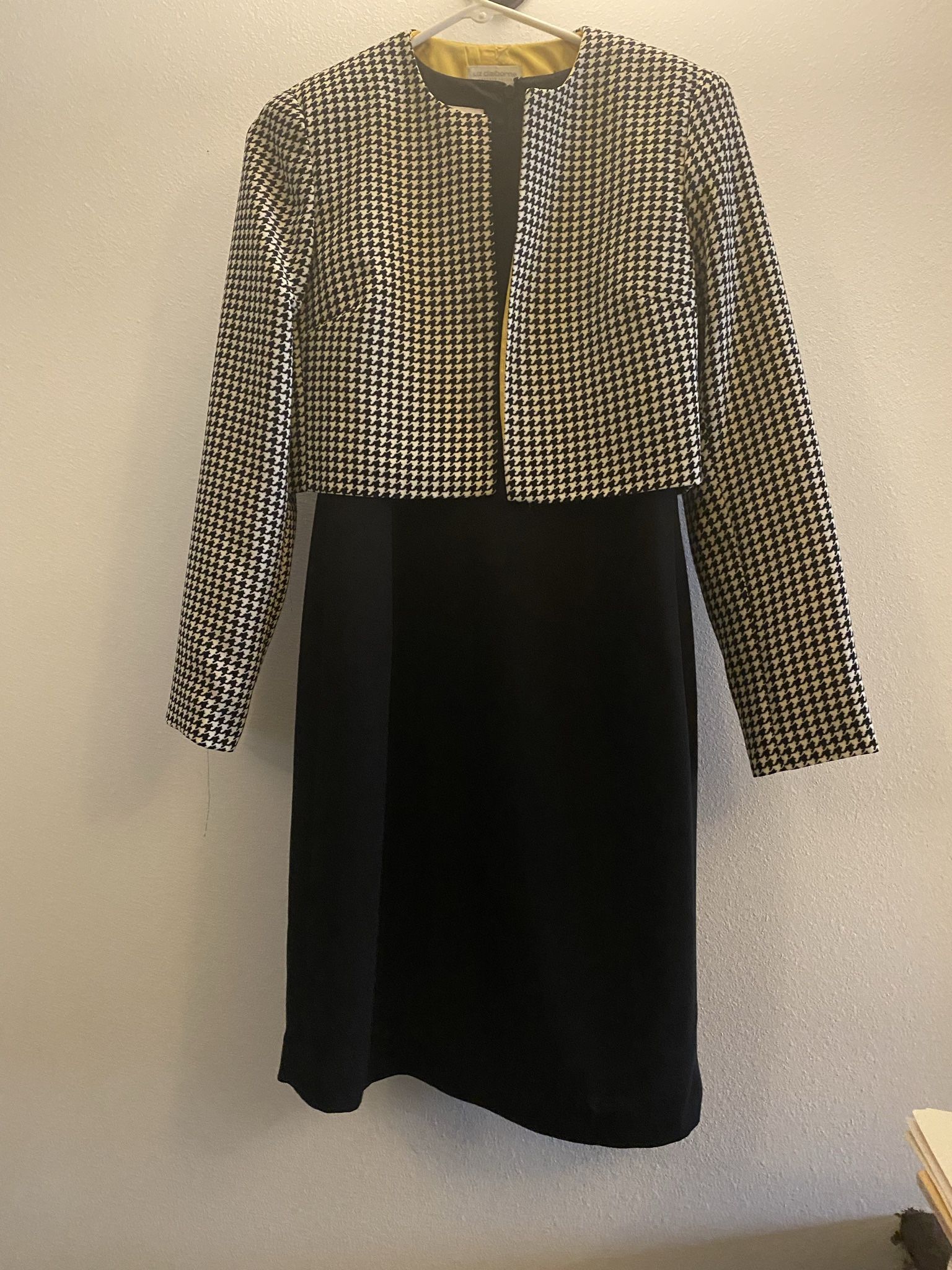 Womens Work Dress Suit Size 4