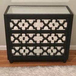 3 Drawer Mirrored Wood Dresser