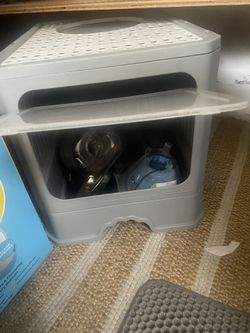 Caja Para Gatos Y Comederos