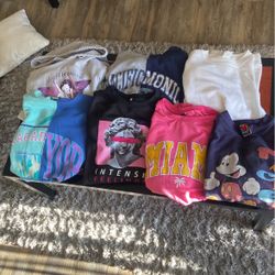 Women’s Sweatshirts and Hoodies (size L)