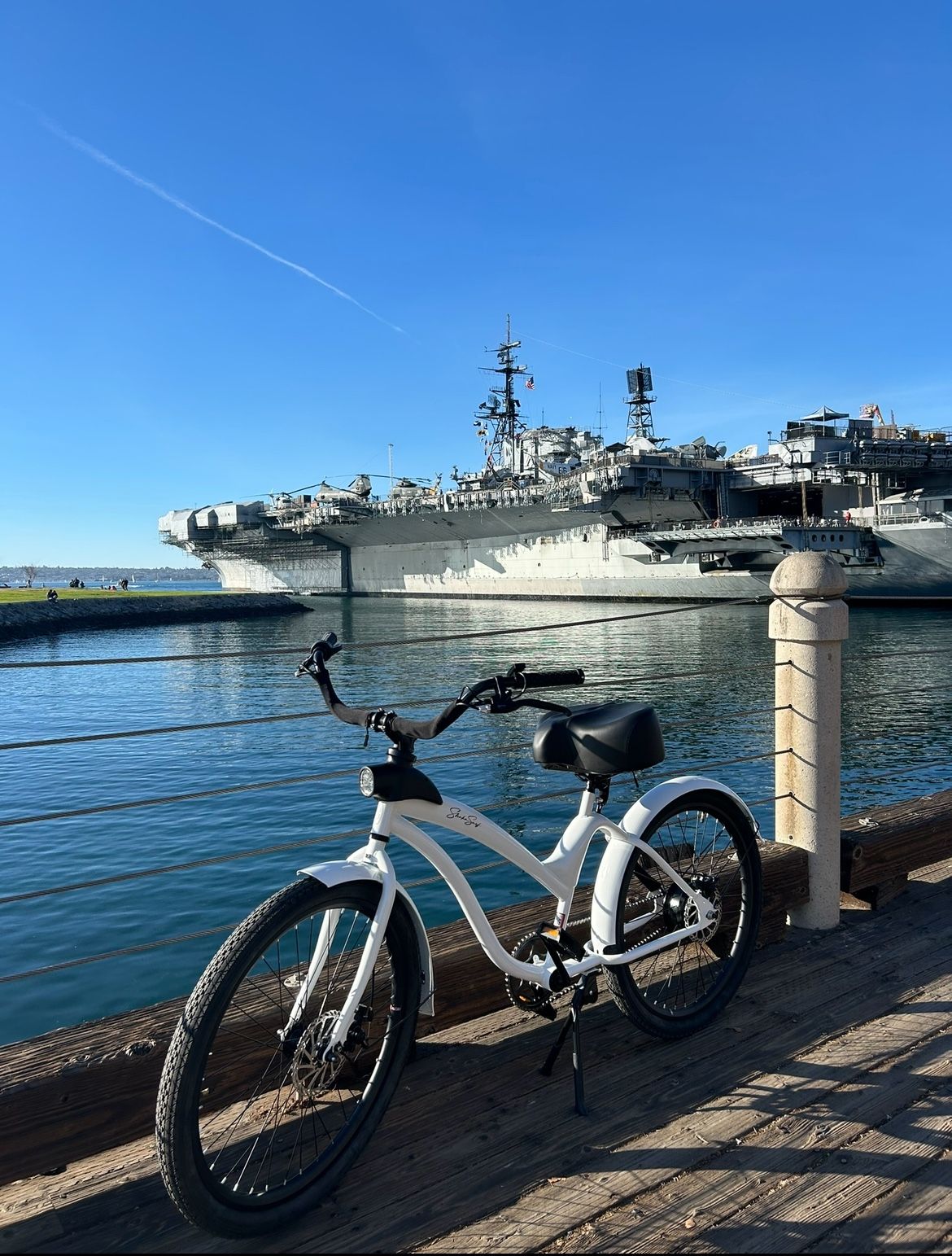 BRAND NEW White E-Bike Cruiser
