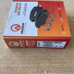 Chevy Silverado 99-04 Front Premium Ceramic Brake pads