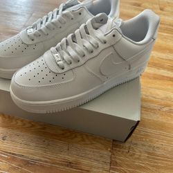 Air Force 1s White (size 10)