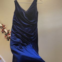 Beautiful Long Navy Blue Velvet Dress