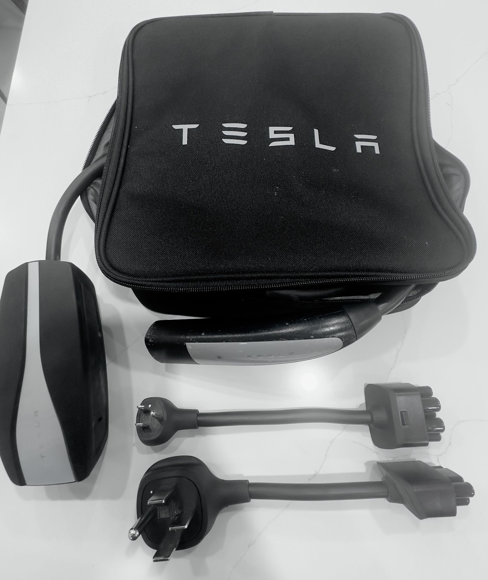 Tesla Mobile Charger