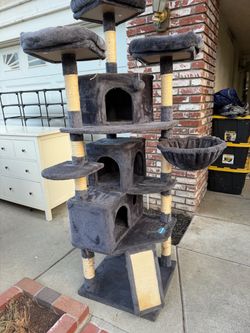 Large Multi-Level Cat Tree Tower