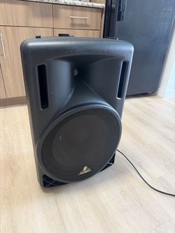 Behringer PA Speaker Cabinet