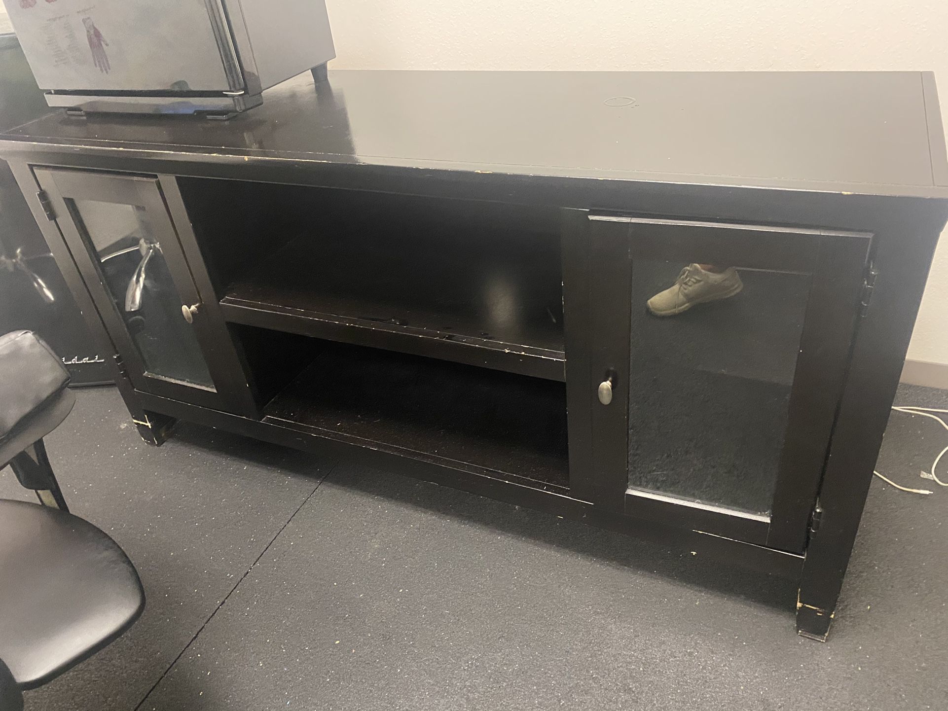 Black Tv Stand With 2 Glass Cabinets