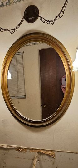 Oval Mirror
