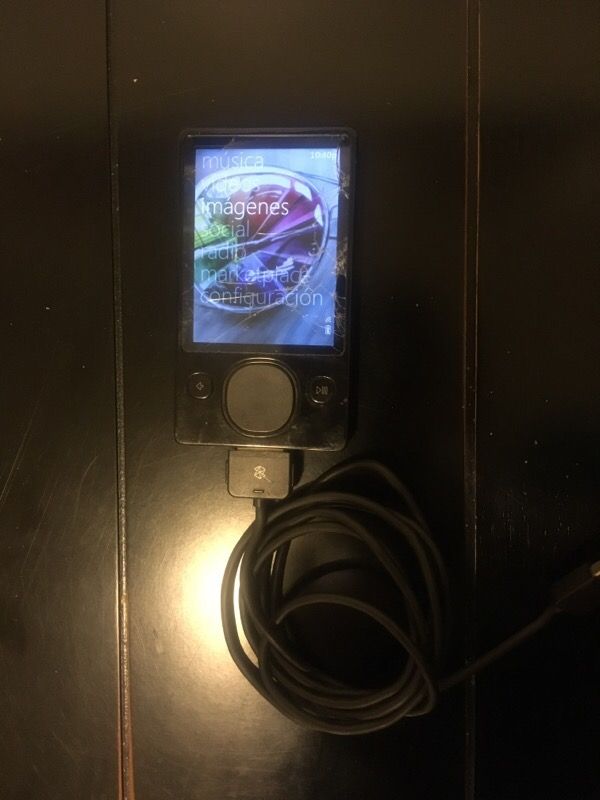 Microsoft Zune Wi-fi 120gb video MP3 player