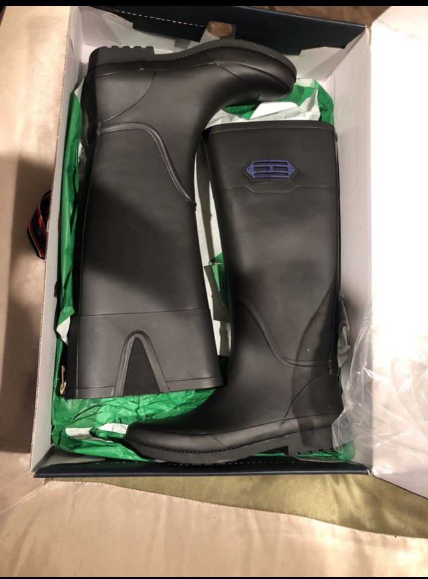 Brand New Tommy Hilfiger Rain Waterproof Boots Black, size 6M