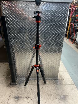 K&F Concept 67” Camera Tripod w/360 degree Horizontal Ability.