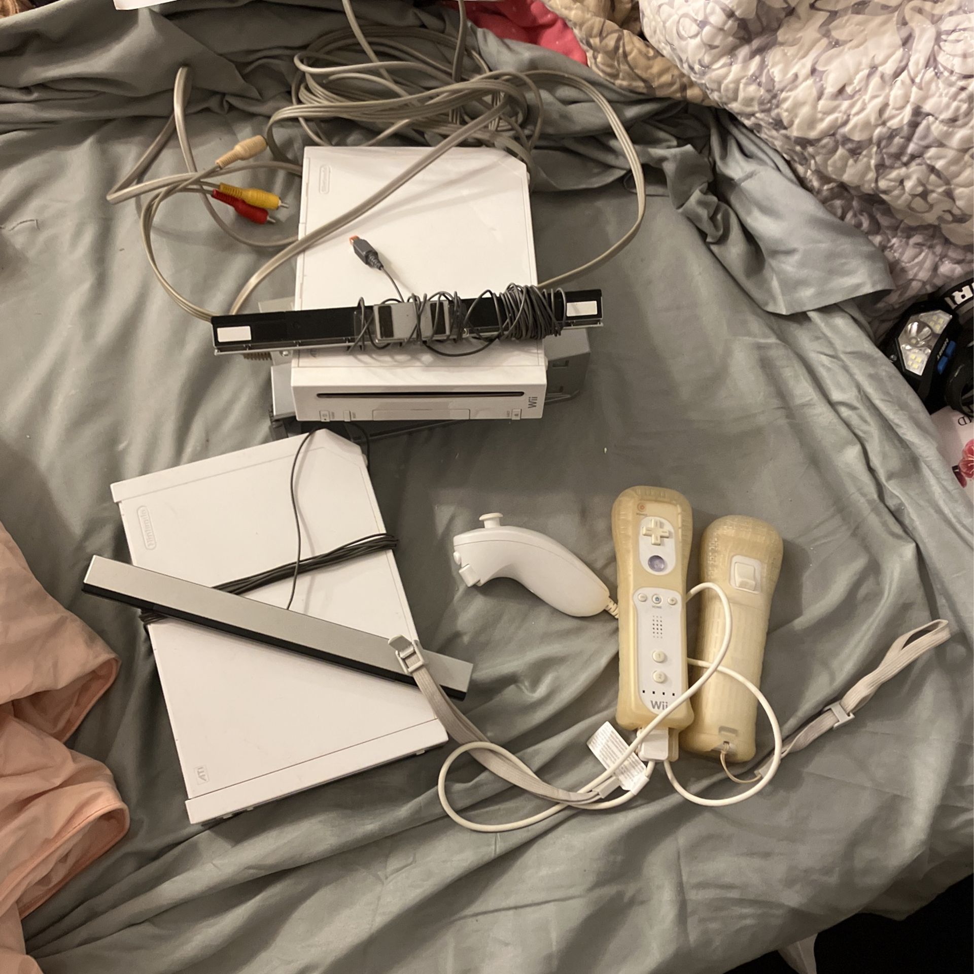 2 Wii’s