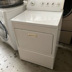 COLOR WHITE KENMORE DRYER W2TF