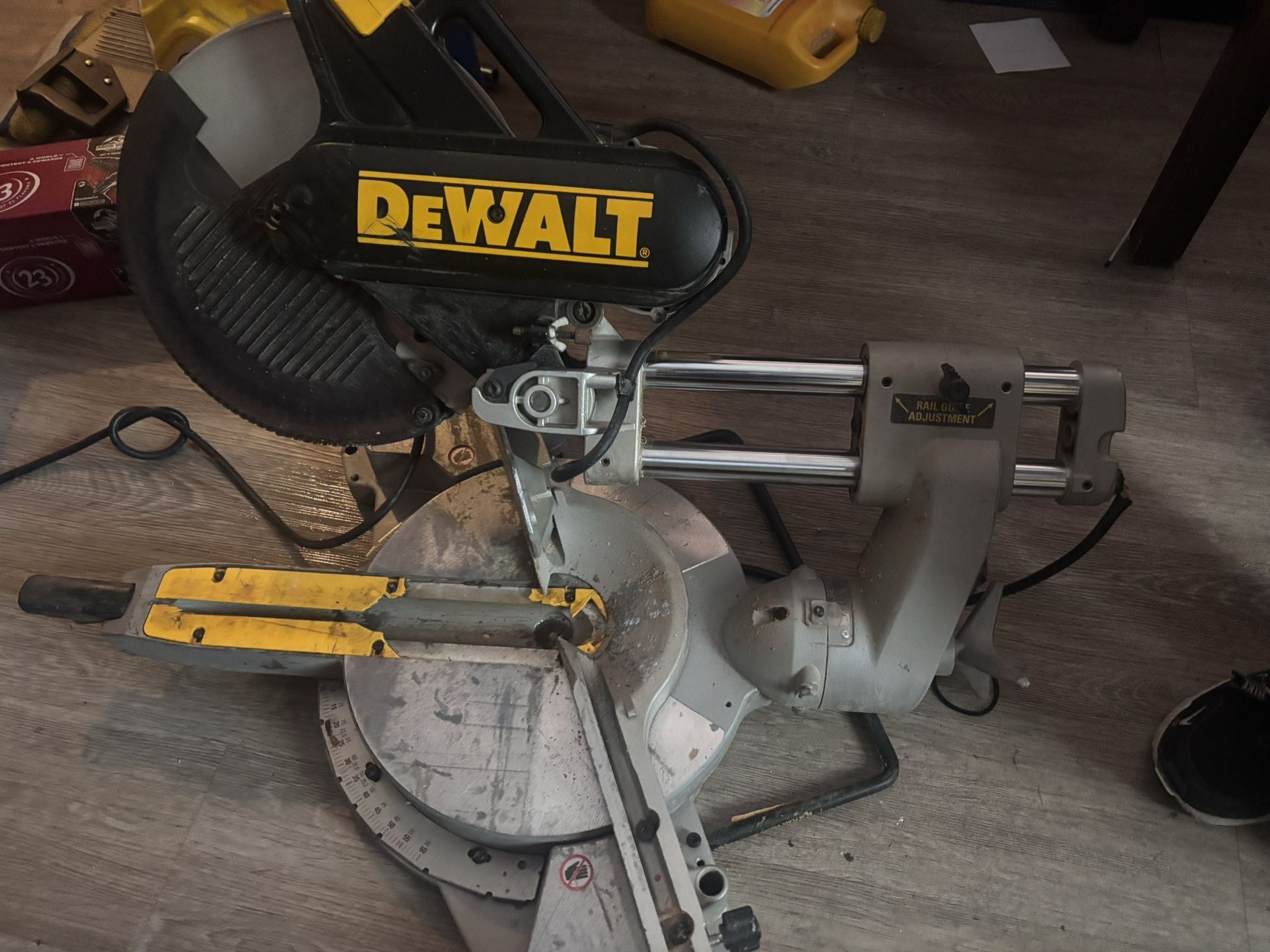 Dewalt 12' Saw