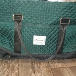 2 Traveling Quality Bags Green/Black 