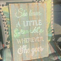 Sparkling signReady To Hang 
