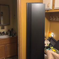Black Shelves 