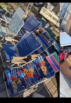 Beach chairs 15 to 35 as pictured