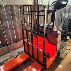 Toyota Rider Pallet Jack 8HBE30