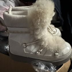 NEW UGG HIGHLAND WATERPROOF WHITE PATENT LEATHER WOMEN'S BOOTS SIZE 6 FOR WOMEN $85 Firm 