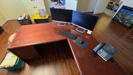 Solid Wood L Shaped Cherry Finish Executive Desk