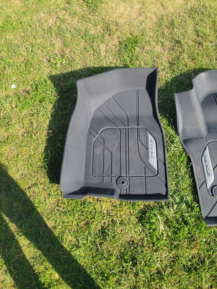 2022 Chevrolet Suburban Floor Mats