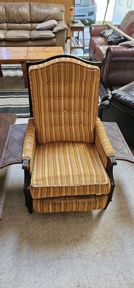 Mid-century Modern Push Back Recliner With Wing Side Table, 200 OBO
