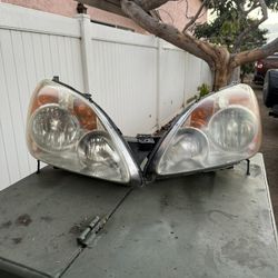 05-06 Honda Crv Headlights 