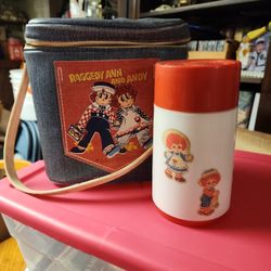 Vintage raggedy ann and Andy lunch box With Thermos.