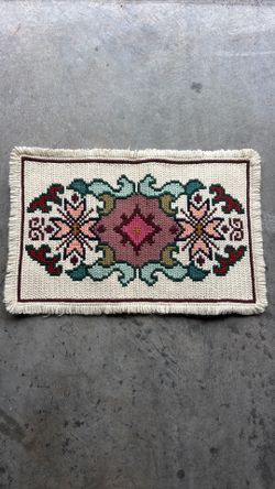 Carpet Handmade 26.5 / 17.5
