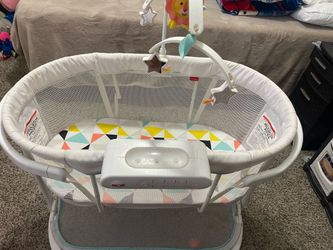 Fisher price bassinet