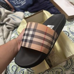 Burberry Slides 
