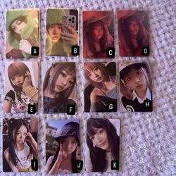 K-Pop: Authentic New Jeans Photocards