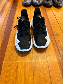 Steph Curry UA basketball shoes