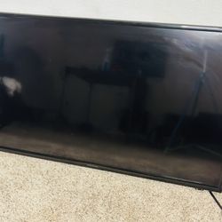 Insignia 40-inch LCD TV 