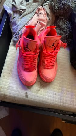 Jordan 4s Retro Hot Punch’s