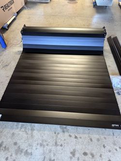 Retrax PowertraxPRO XR Electric Tonneau 17–26 F250 F350 6'10"