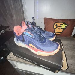 UNDER ARMOUR UNISEX UA SPAWN 7