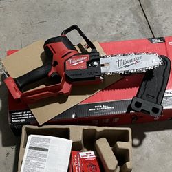 Milwaukee Fuel Chainsaw 8” M18 Tool Only New Nuevo $180