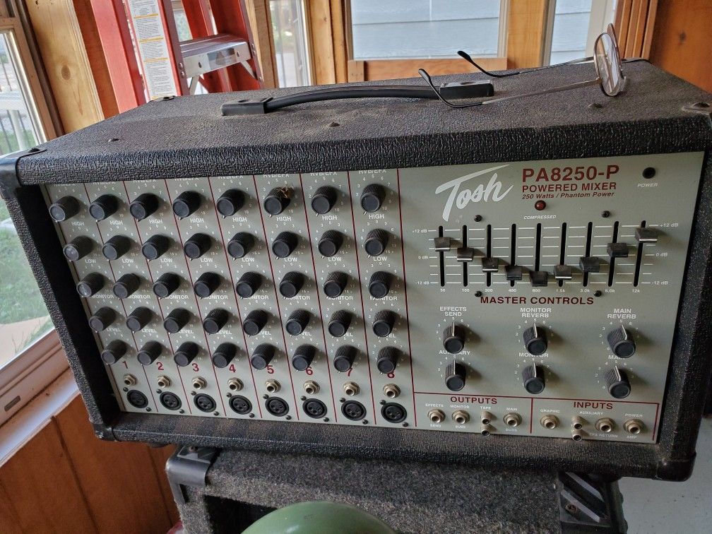 Tosh Powered Amp Mixer With Two DJ12 Gem Sound Speakers- DJ Rig