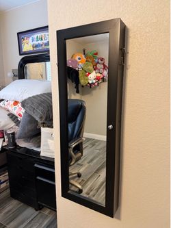 Glass Jewelry holder for wall