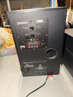 XL-S8 powered subwoofer