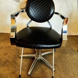 Hair Styling Salon Chair $150 