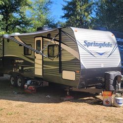 2018 Springdale 282BH Travel trailer
