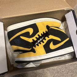 yellow and black mids