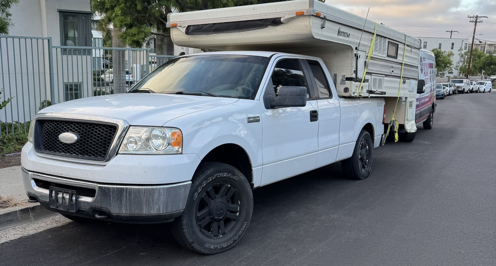 Truck Camper 