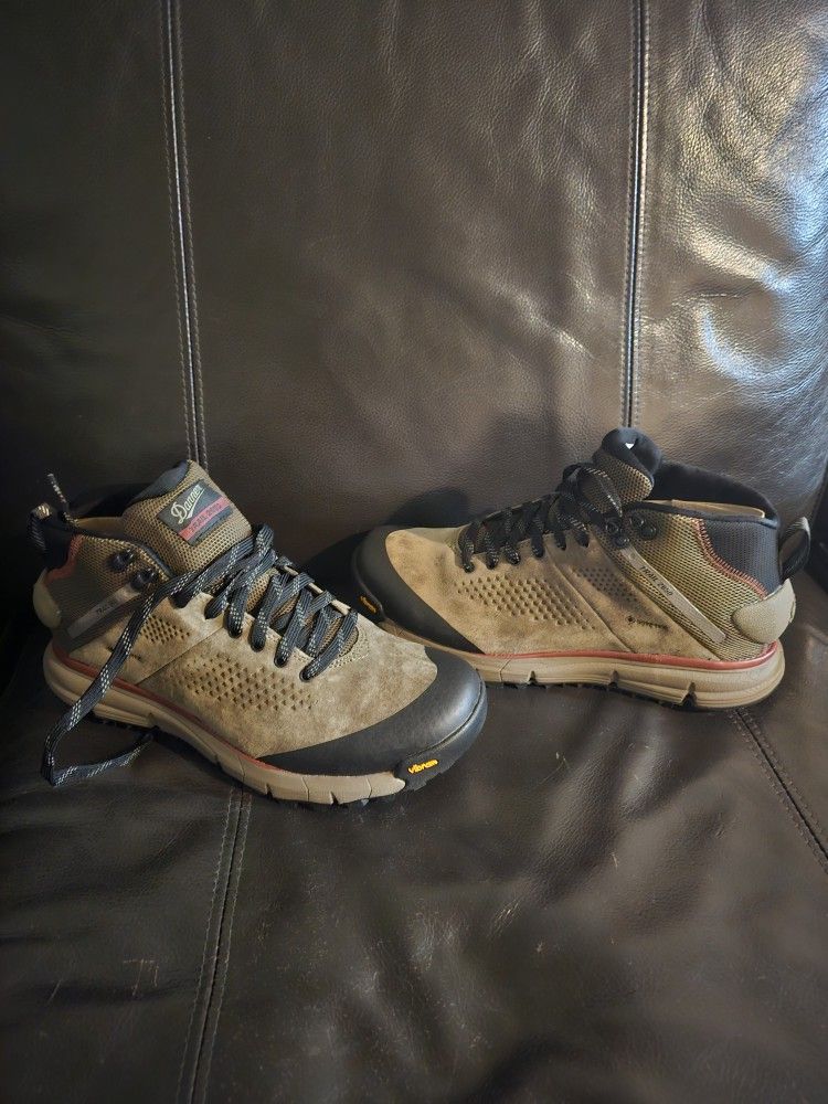 Danner 61240 Trail Boots Shoes 9